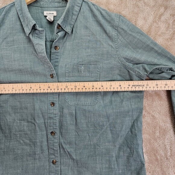 L.L. Bean Aqua Blue Button-Down Shirt Women's Size Medium Pockets Long Sleeve - Picture 4 of 10